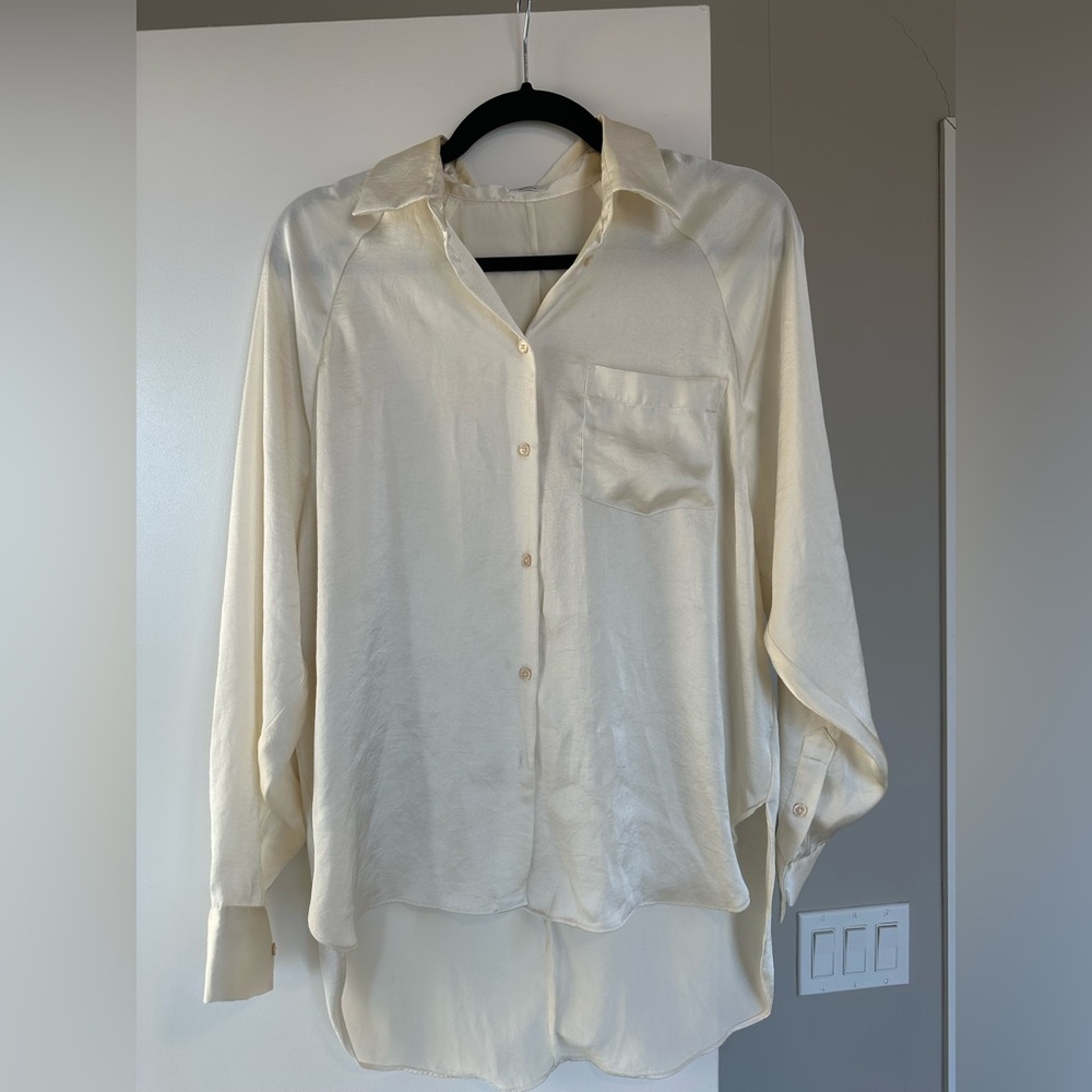 Aritzia Wilfred Silk Button-Up Blouse